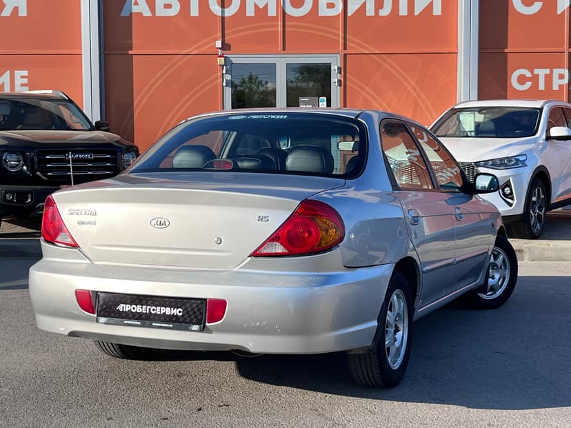 KIA Spectra с пробегом, 2008 год, Волгоград, 1.6 бензин, Механика - вид 5