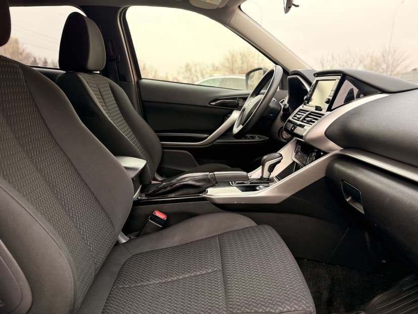 mitsubishi-eclipse cross-2018-868-20