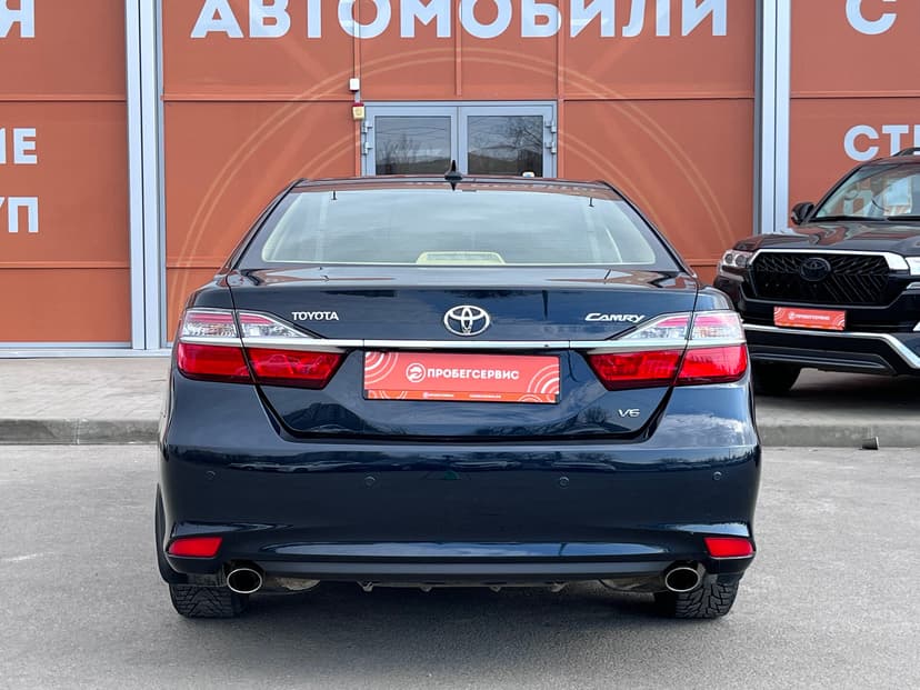 toyota-camry-2015-1332-5