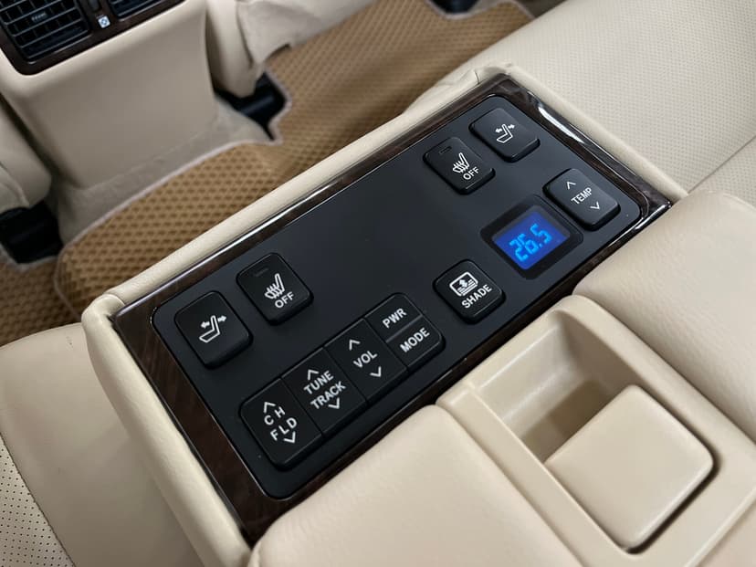 toyota-camry-2015-1332-31