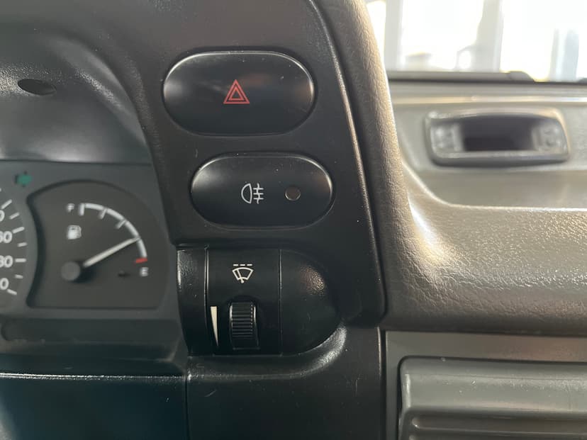 daewoo-nexia-2007-1037-12