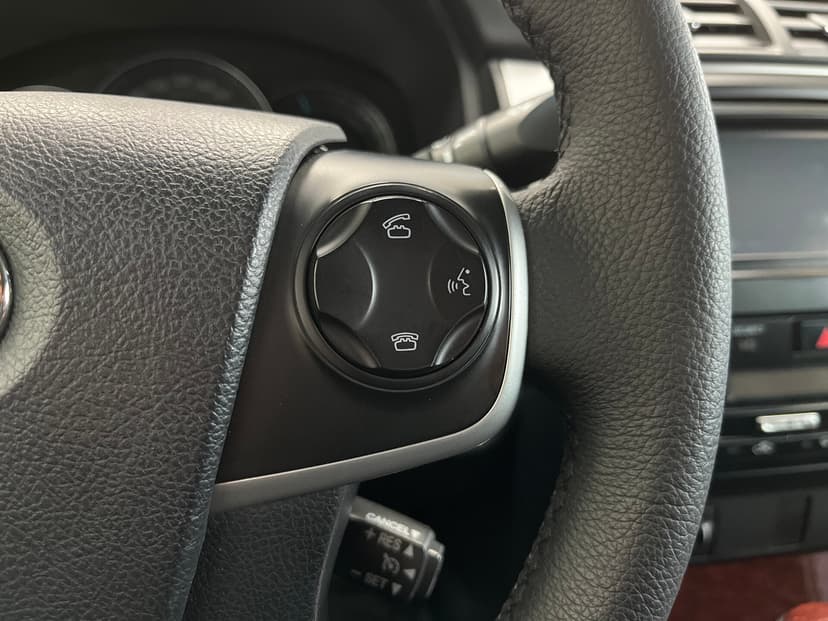 toyota-camry-2012-1224-12