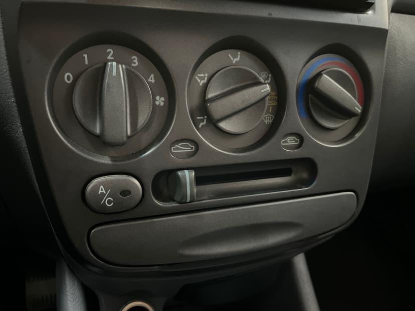 hyundai-accent-2004-1051-13