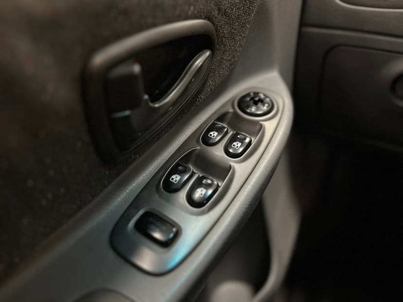 hyundai-accent-2004-1051-16