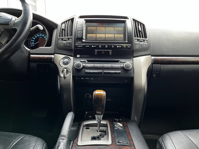 toyota-land cruiser-2011-771-12