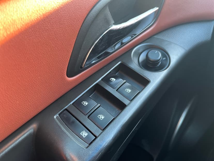 chevrolet-cruze-2012-1069-17