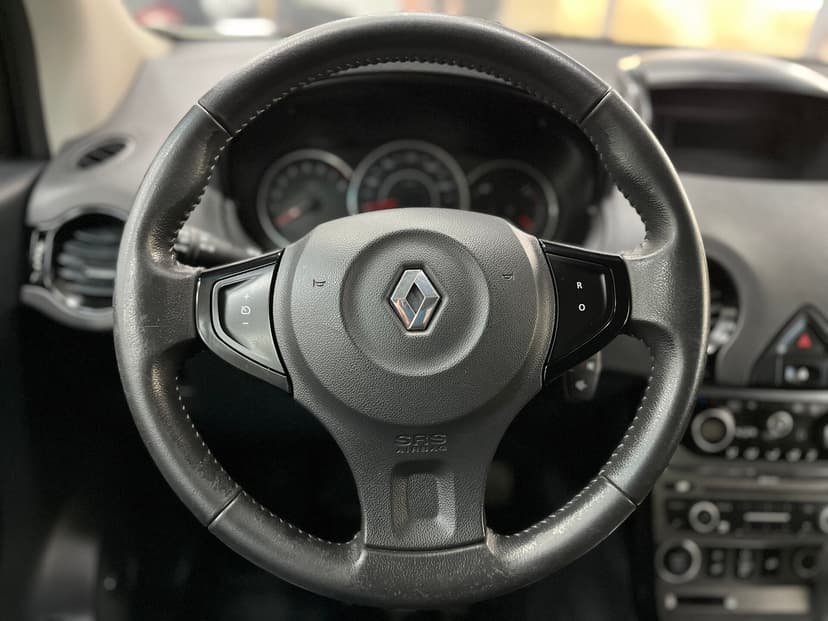 renault-koleos-2013-877-11