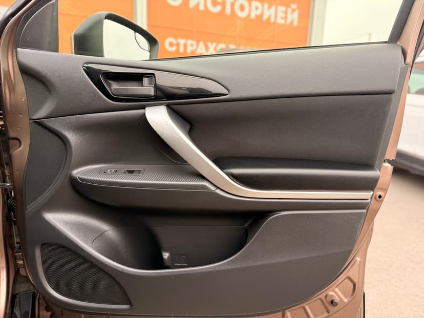 mitsubishi-eclipse cross-2018-868-22