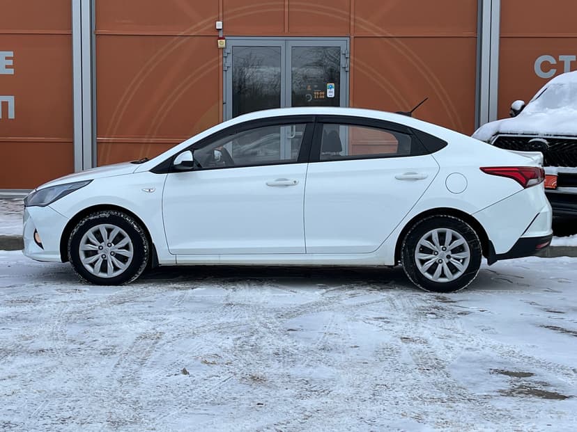 hyundai-solaris-2021-987-7