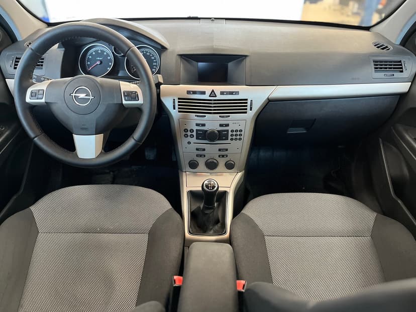 opel-astra-2008-1281-8