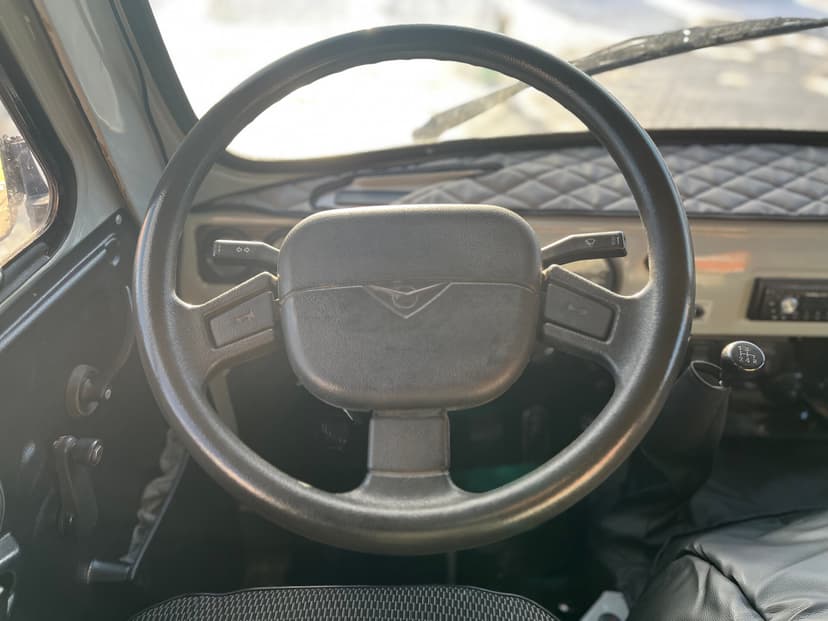 уаз-3962-2010-896-9