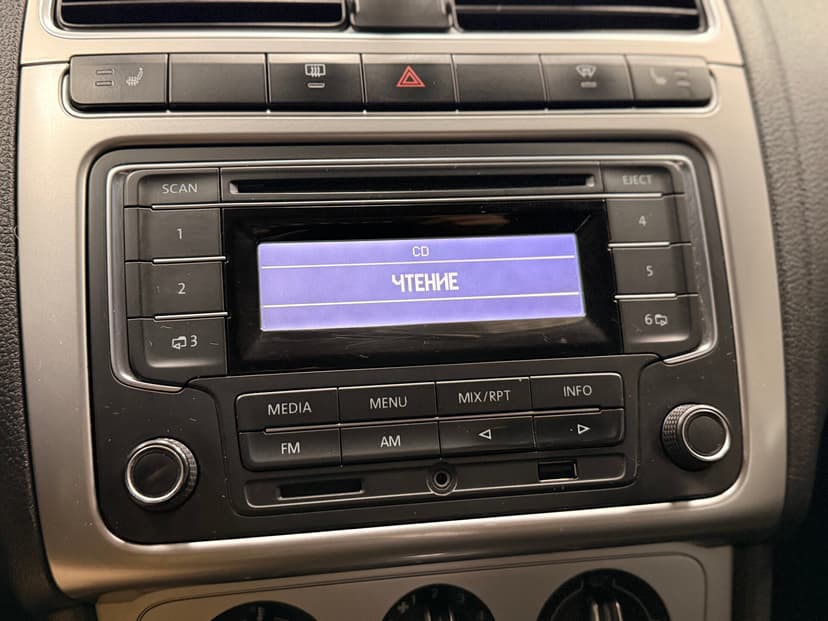 volkswagen-polo-2013-870-13