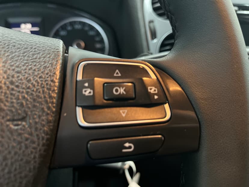 volkswagen-tiguan-2012-1065-13