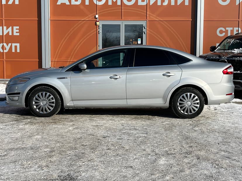 ford-mondeo-2012-1021-7