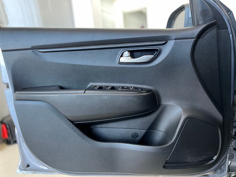 kia-rio x-line-2017-1219-24