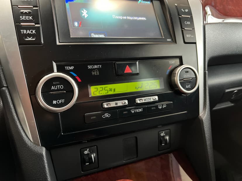 toyota-camry-2012-1224-14