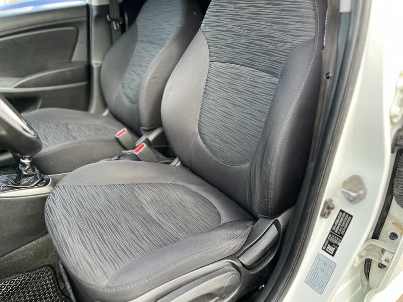 hyundai-solaris-2016-1350-18