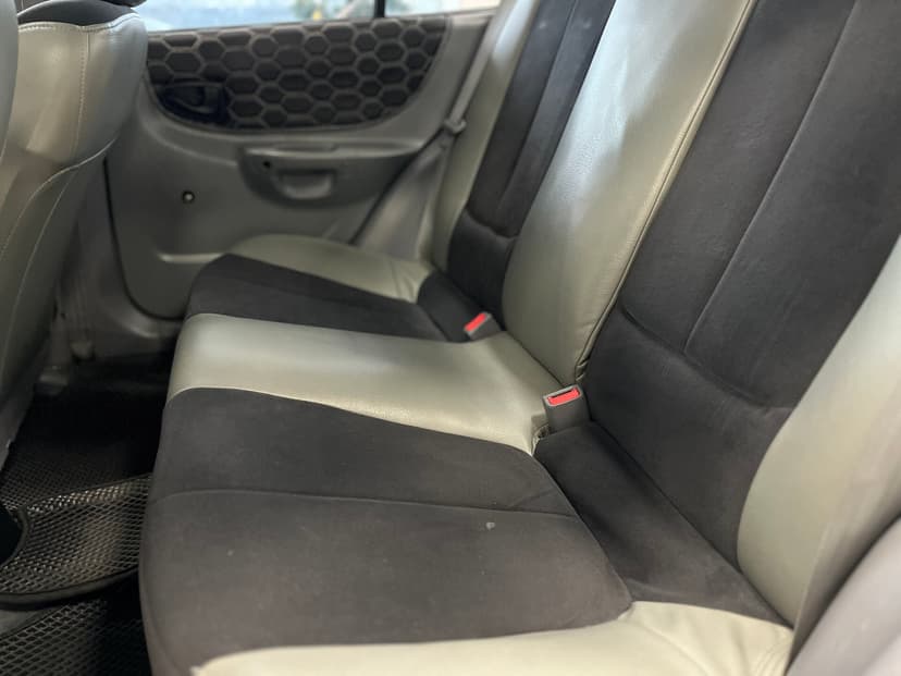 hyundai-accent-2006-990-18