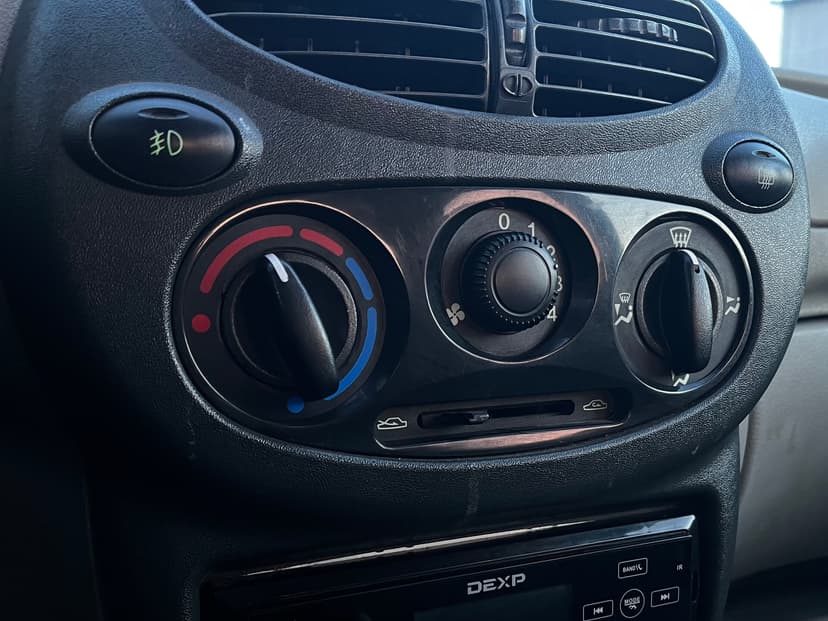 ваз (lada)-kalina-2010-818-11