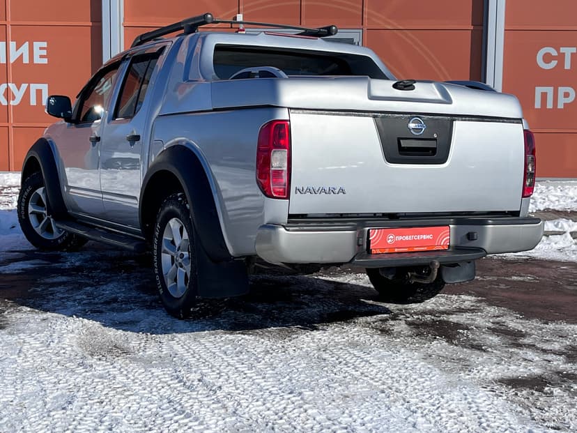 nissan-navara-2010-1193-6
