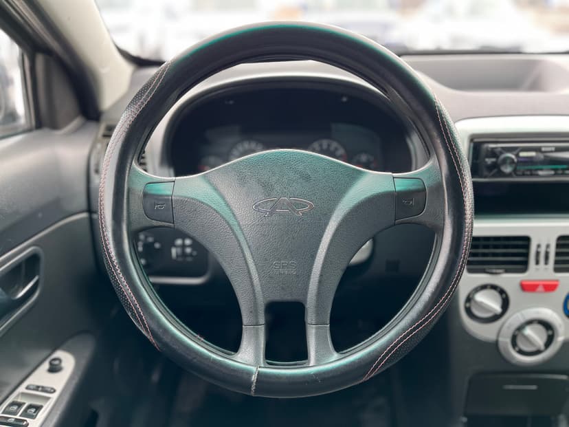 chery-very-2011-1054-11