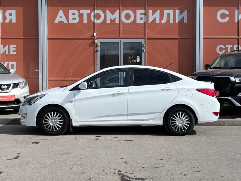 hyundai-solaris-2016-1350-7