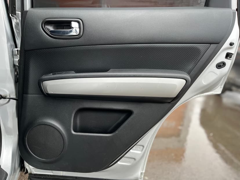 nissan-x-trail-2012-958-24