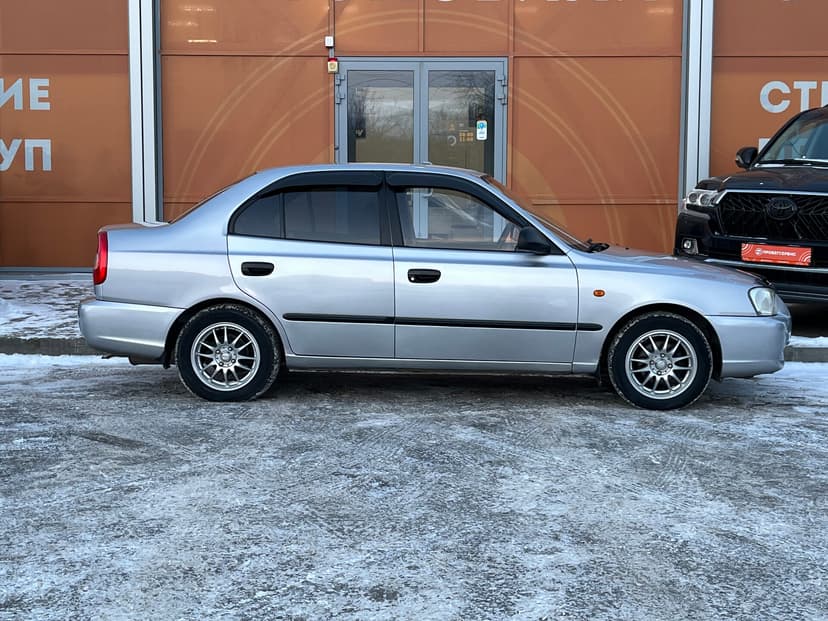 hyundai-accent-2006-990-3