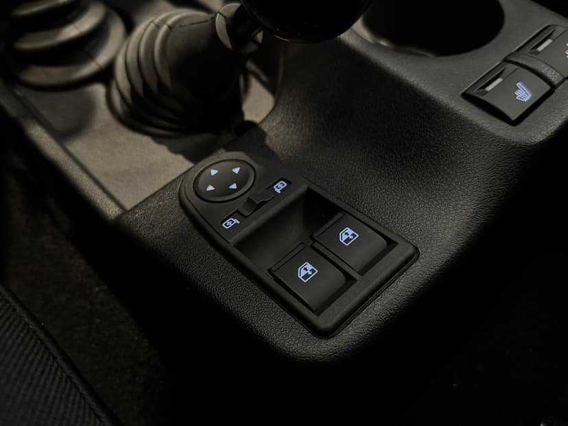 ваз (lada)-niva legend-2023-558-8