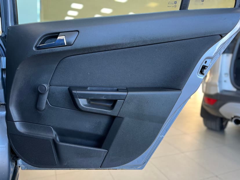 opel-astra-2008-1281-25