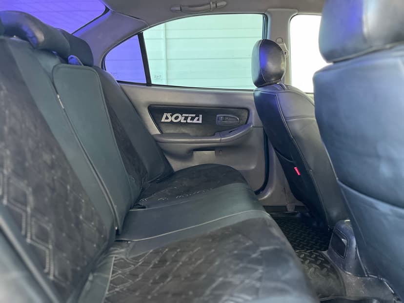 hyundai-elantra-2004-1218-22