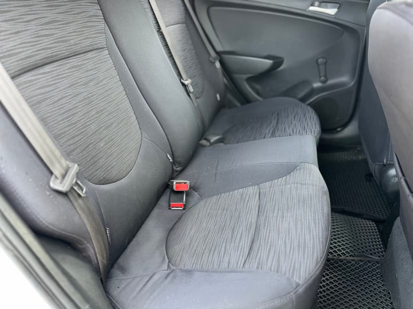 hyundai-solaris-2016-1350-23