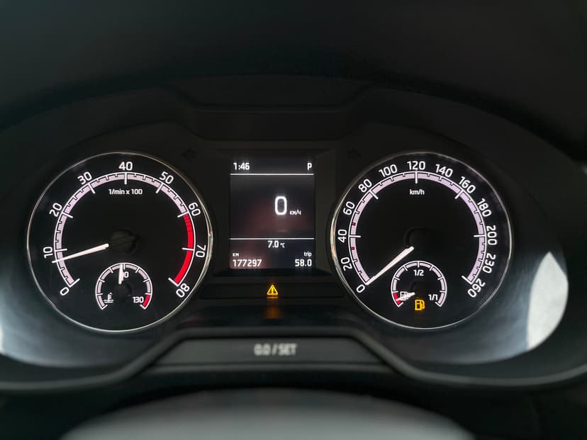 skoda-octavia-2019-1326-12