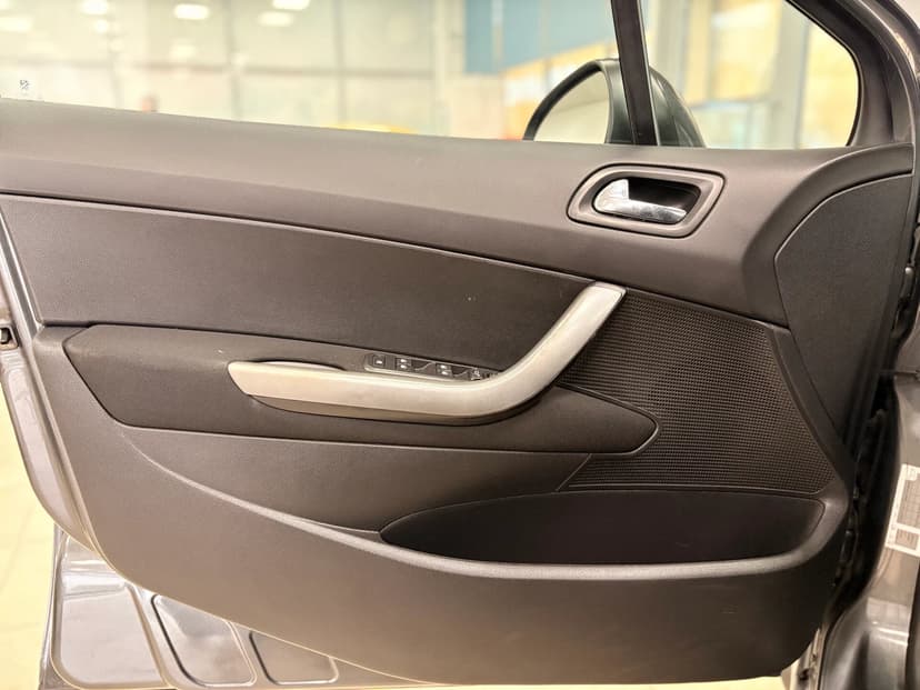 peugeot-408-2012-432-21