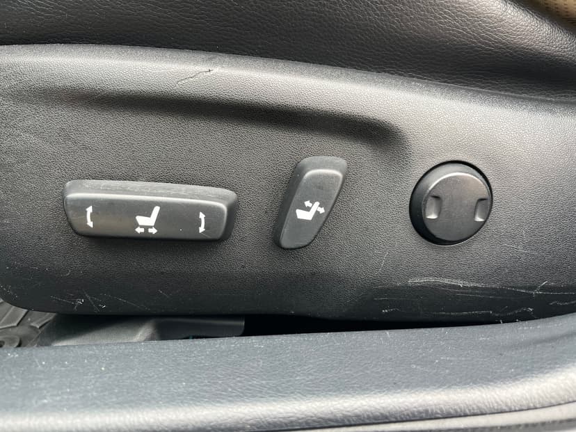 toyota-camry-2012-1224-20