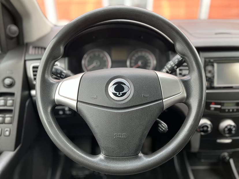 ssangyong-actyon-2012-875-11