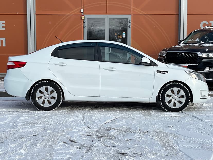 kia-rio-2012-908-3