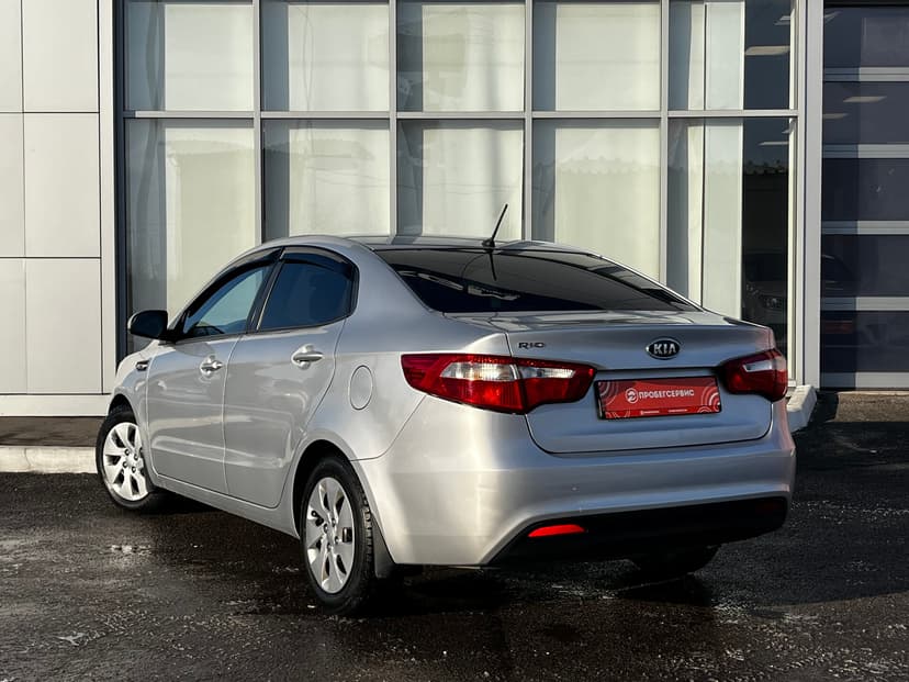 kia-rio-2012-950-5