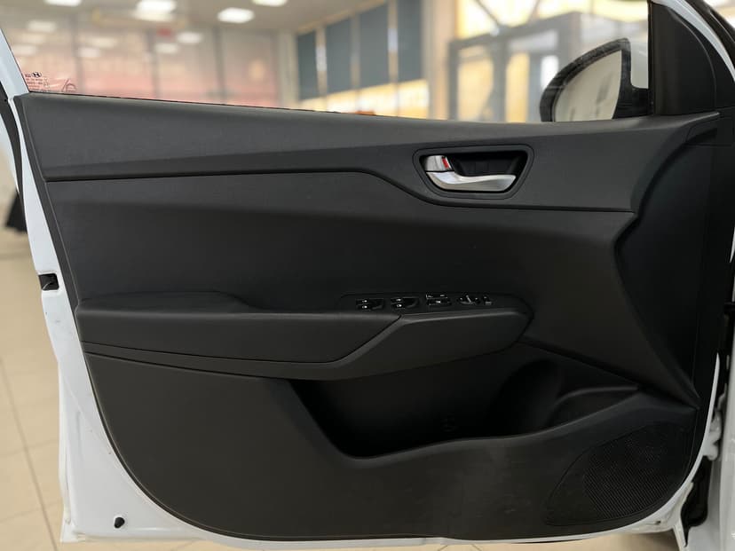 hyundai-solaris-2021-987-23