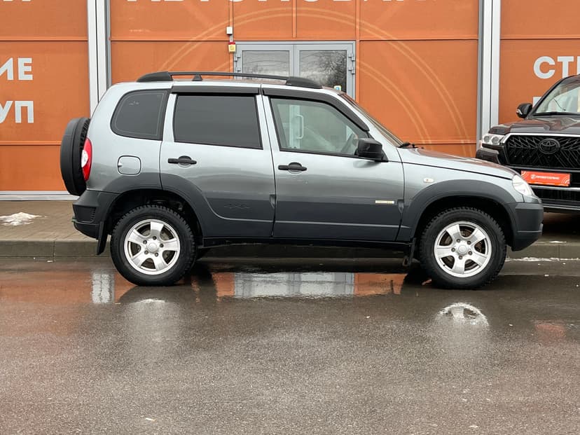 chevrolet-niva-2016-1040-3