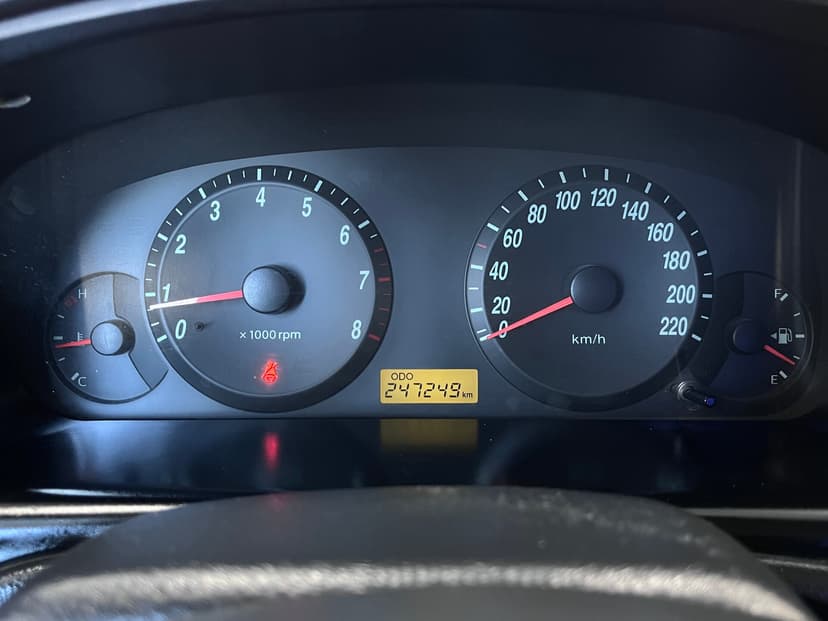 hyundai-elantra-2004-1218-12