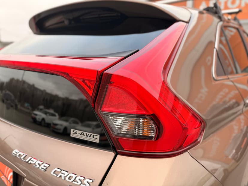 mitsubishi-eclipse cross-2018-868-9