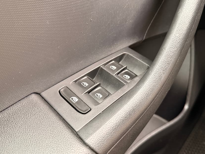 volkswagen-polo-2020-648-19