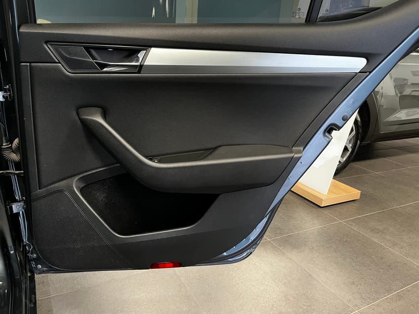 skoda-superb-2019-819-20