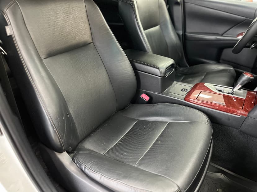 toyota-camry-2012-1224-21