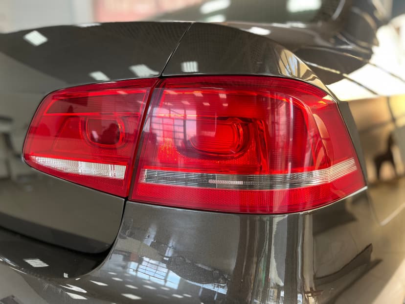 volkswagen-passat-2012-942-8