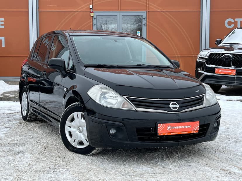 nissan-tiida-2011-122-2