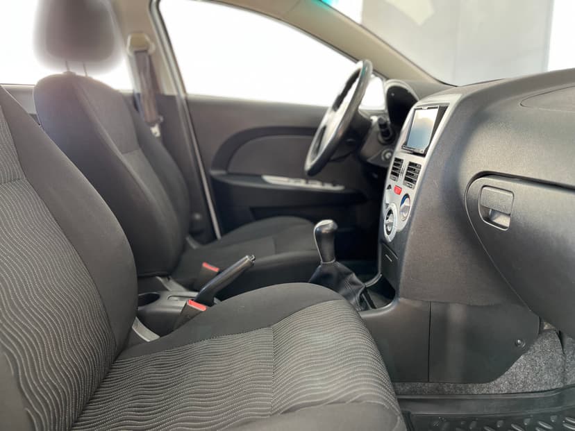 chery-very-2012-1275-17