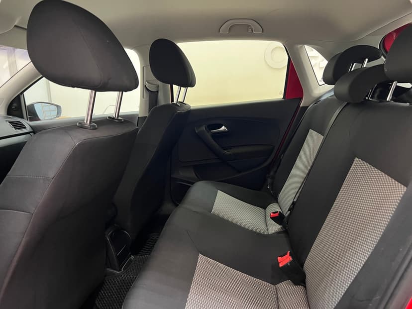 volkswagen-polo-2010-963-20