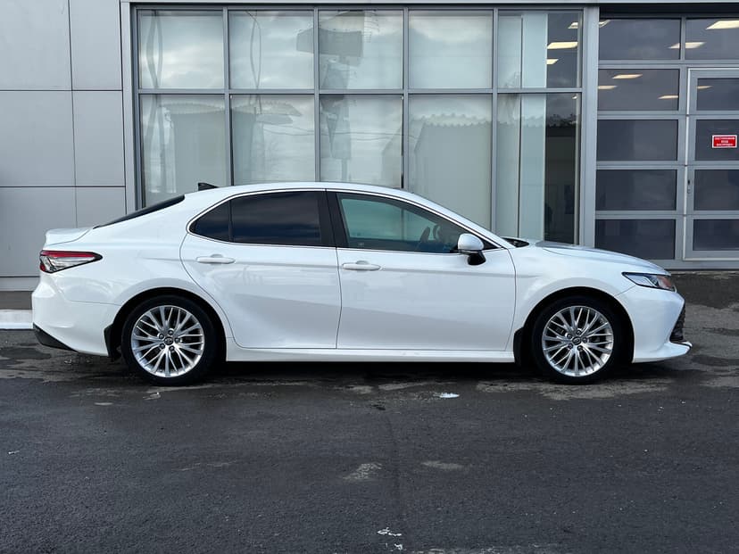 toyota-camry-2018-930-3